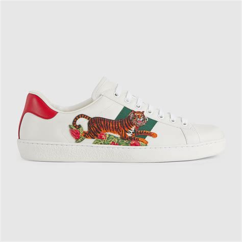 sneakers gucci tigre taglia|gucci tiger ready to wear.